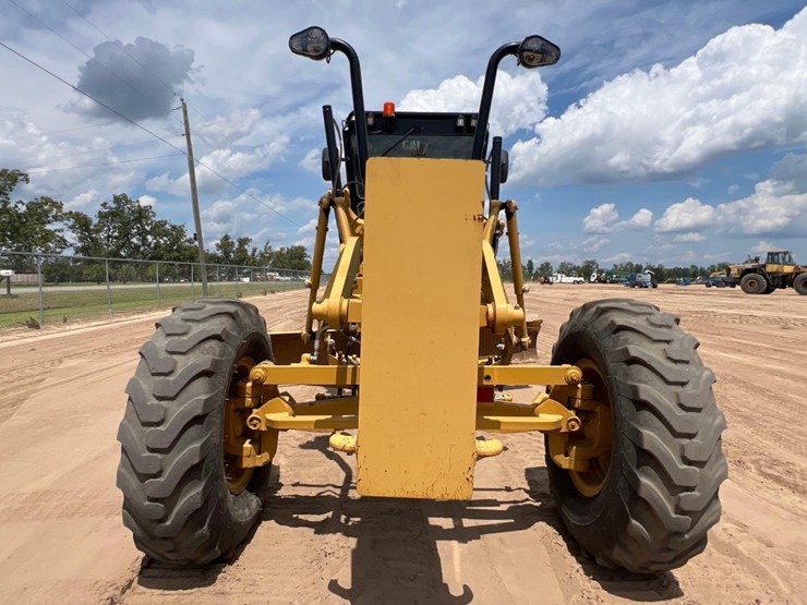 2020-caterpillar-120-image-7