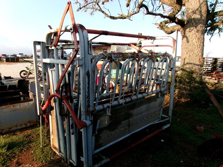 squeeze-chute-image-1