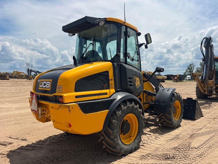 jcb-409-image-4