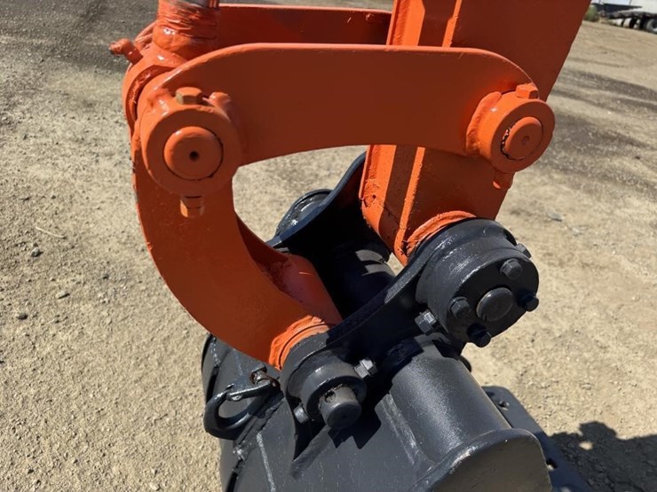 kubota-sr25-hydraulic-excavator-image-13