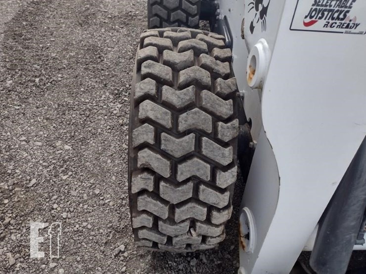 2022-bobcat-s740-image-23