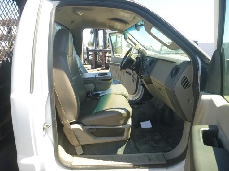 2008-ford-f550-image-13