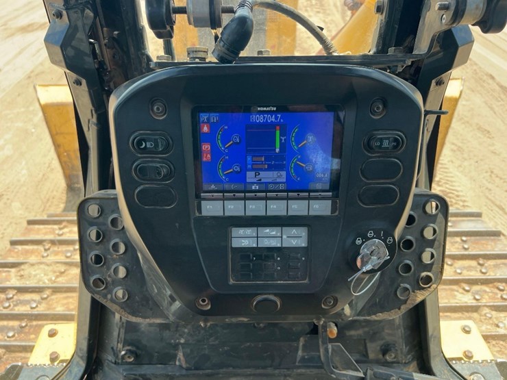 2016-komatsu-d61pxi-23-image-35