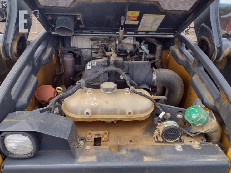 2020-deere-325g-image-35