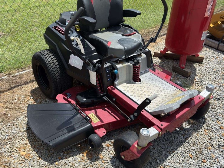 toro-54"-zero-turn-mower-image-1