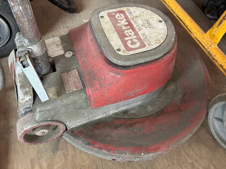 clarke-floor-maintenance-mdl-2300-electric-floor-polisher-support-equipment-image-2