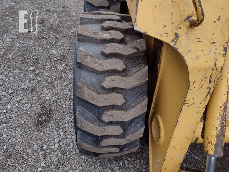 john-deere-270-image-21