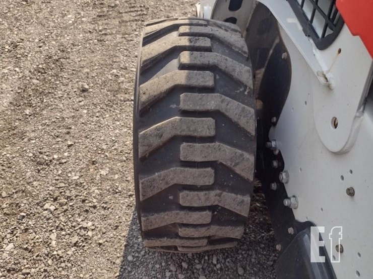 2022-bobcat-s740-image-24