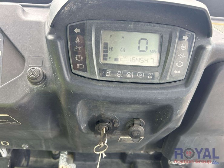 2019-kubota-rtvx1140-image-14
