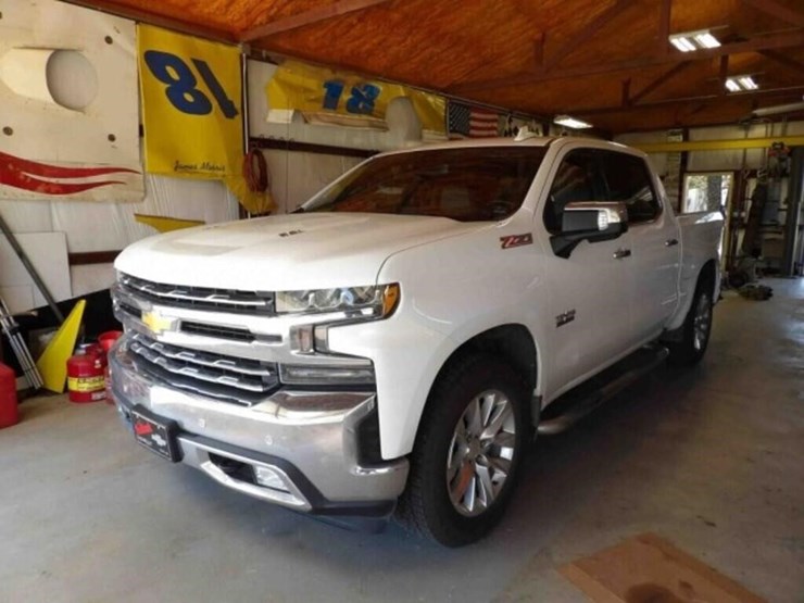 2019-chevrolet-silverado-image-2