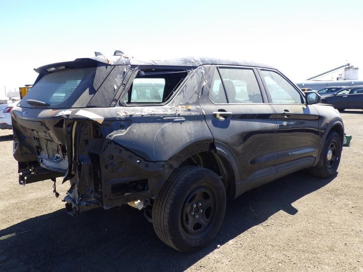 2022-ford-explorer-image-4
