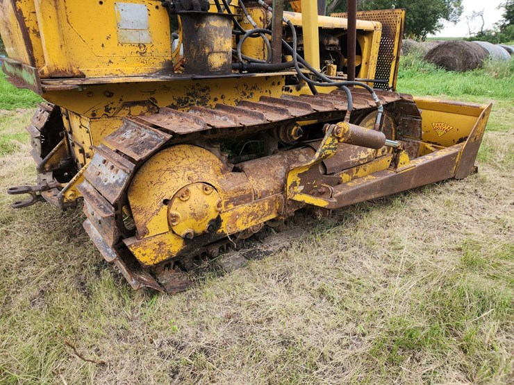 caterpillar-d4-image-10