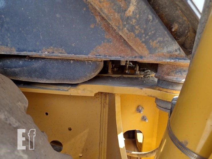 2017-deere-310sl-image-28