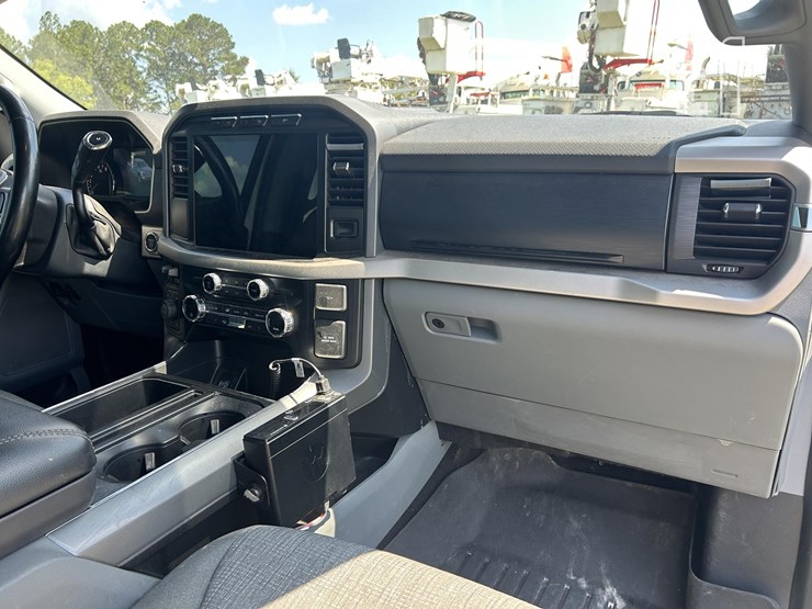 2021-ford-f150-image-41