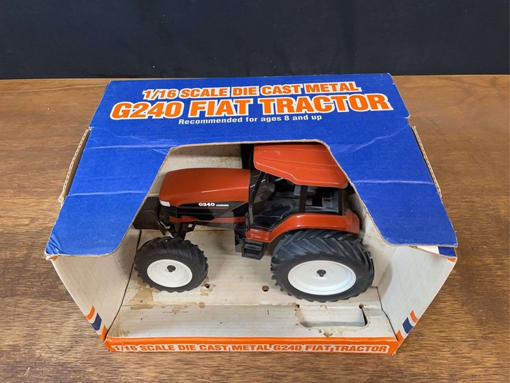 1/16-fiat-g240-nib-sc-image-3
