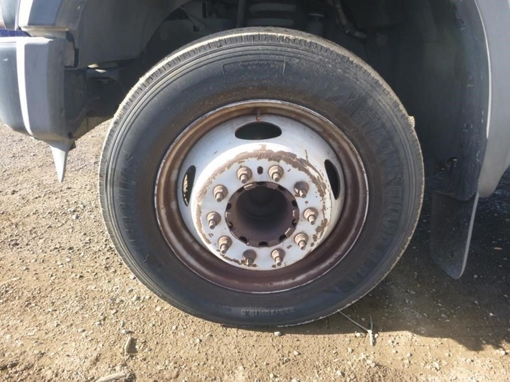 2008-ford-f550-image-19