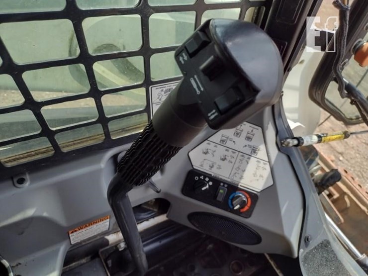 2018-bobcat-t595-image-11