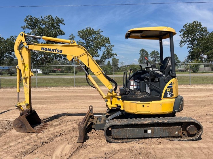 2015-komatsu-pc35-image-1