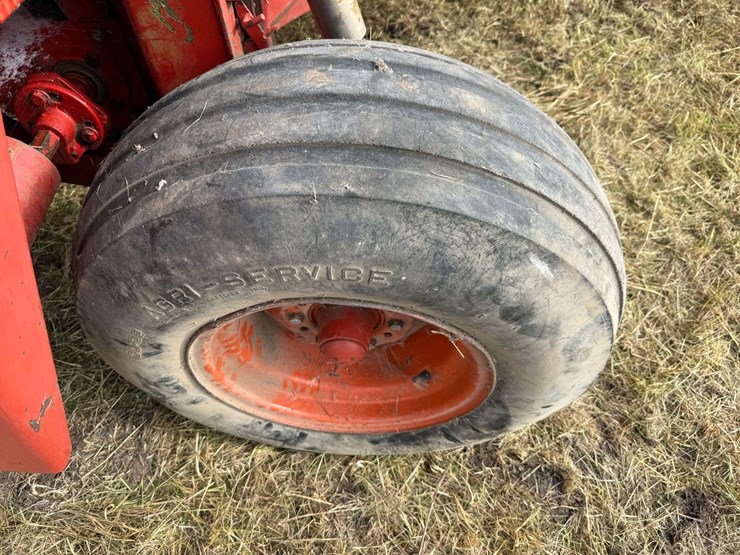 new-holland-499-image-16