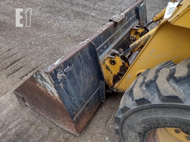 john-deere-270-image-18