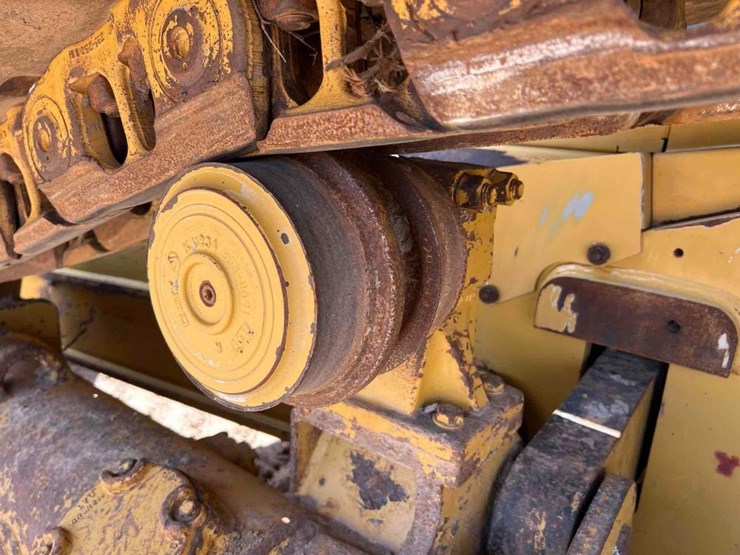 2019-caterpillar-d6n-lgp-image-11
