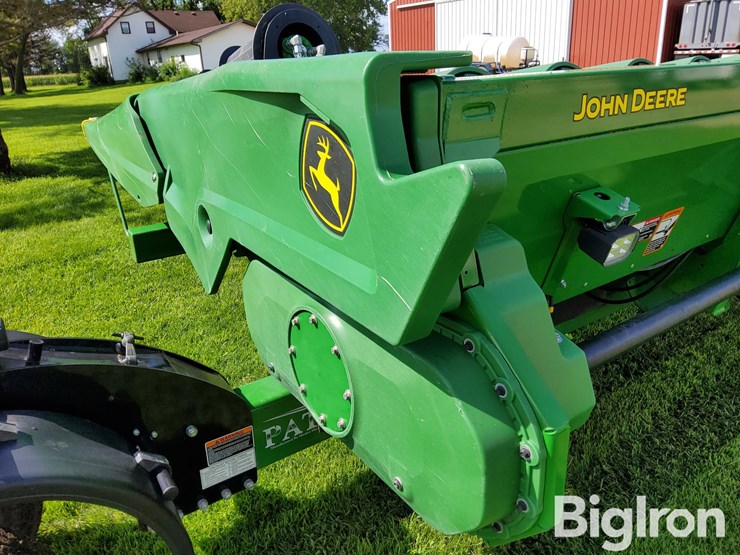 2023-john-deere-c12f-image-9