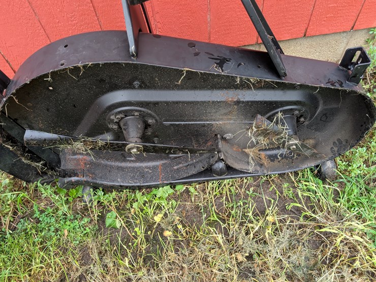 #3005-•-mower-decks-image-10