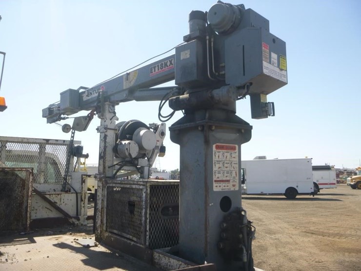 2005-ford-f450-image-16