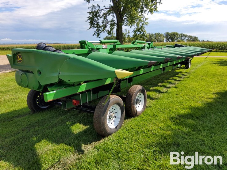 2023-john-deere-c12f-image-3