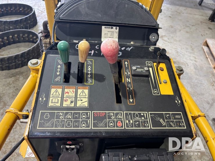 vermeer-trencher-(dr11218)-image-18