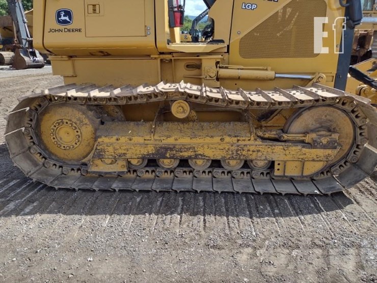 2004-deere-650h-image-28