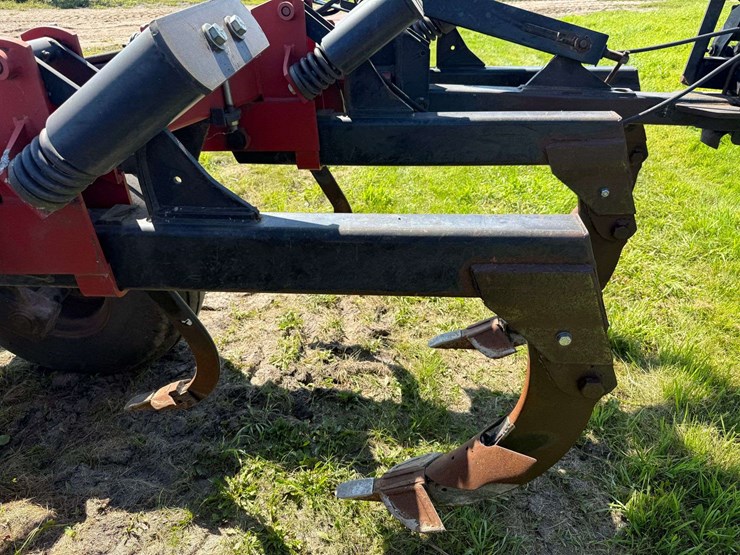 case-ih-730b-ecolo-tiger-disk-ripper,-rear-leveler,-30”-spacing,-2-bearings-are-out-but-2-good-used-image-38
