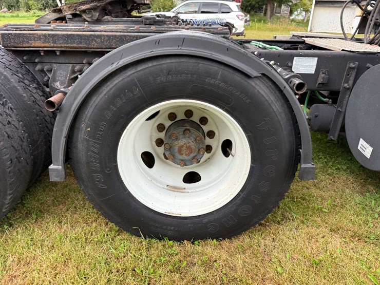 2000-caterpillar-c12-image-23