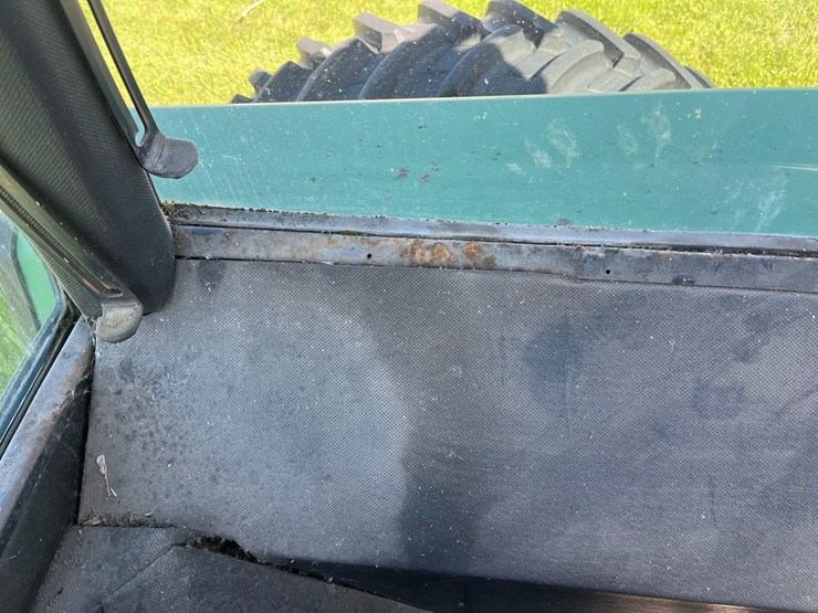john-deere-4840-image-37