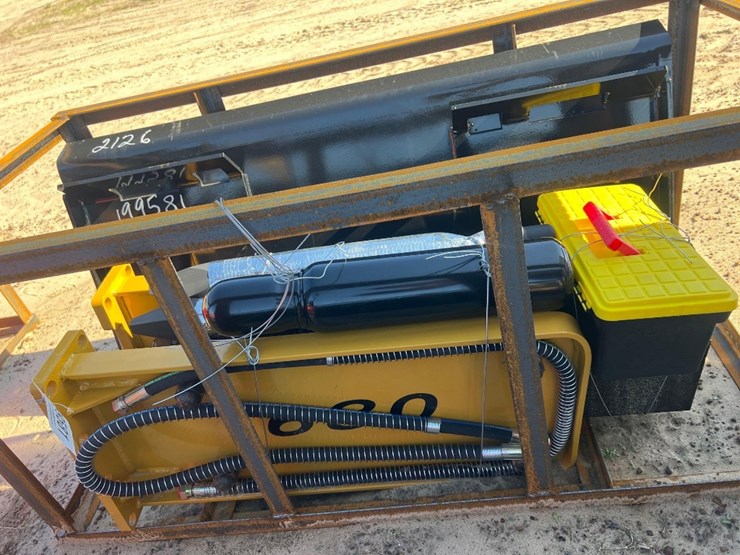unused-cfg-quick-attach-hyd-hammer-image-4