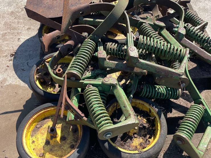 john-deere-row-crop-cultivator-parts-image-4