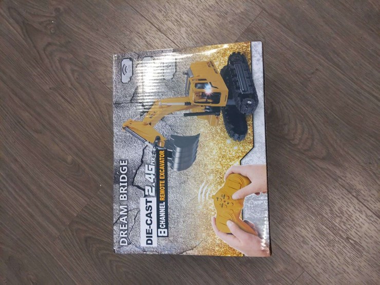 unused-remote-controller-excavator-image-5