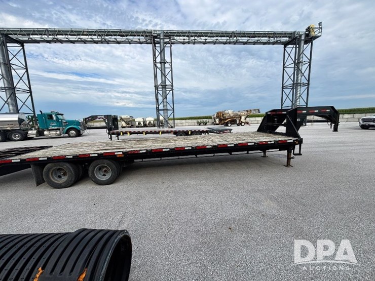 2006-pj-gooseneck-trailer-(gp11304,-unit-573)-image-9