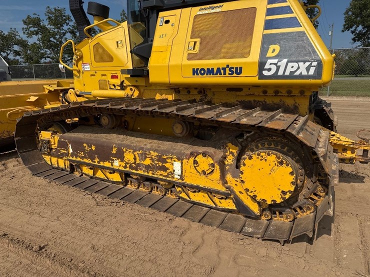 2019-komatsu-d51px-24-image-9