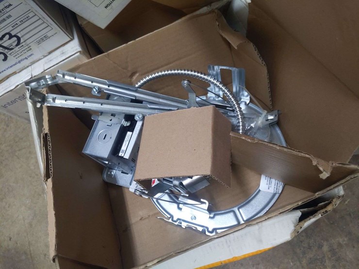 misc-lot-led-lights-&-controllers-image-10