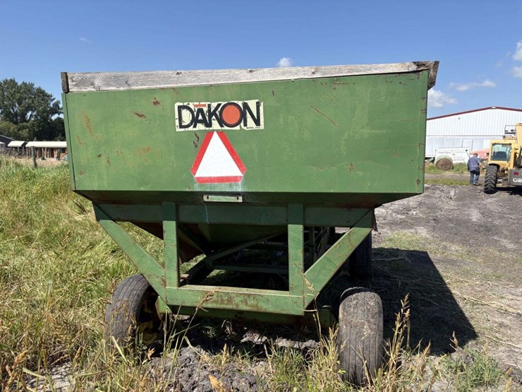 john-deere-1065a-image-9