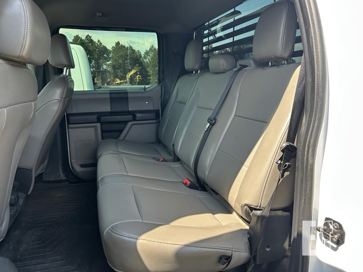 2020-ford-f250-image-21