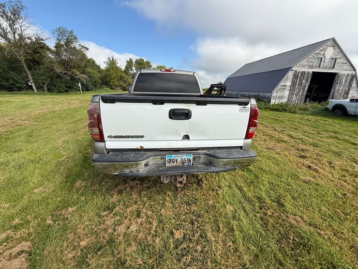 2003-chevrolet-2500-image-11