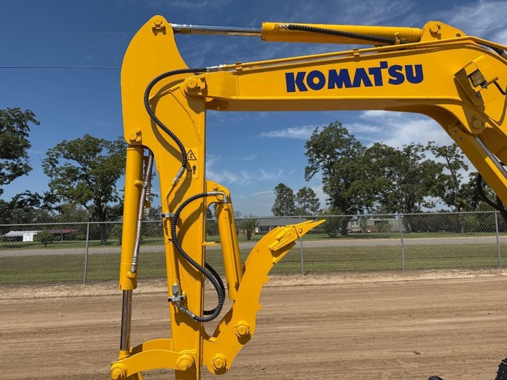 2011-komatsu-pc56-7-image-20