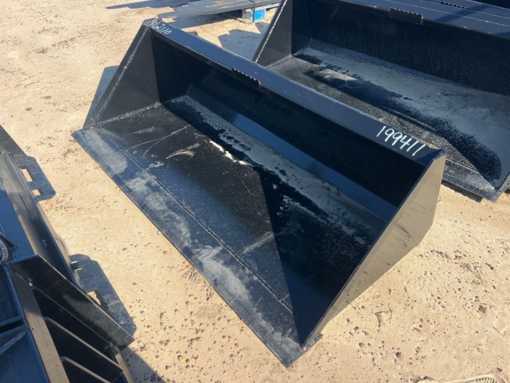 unused-swict-66"-quick-attach-bucket-image-1