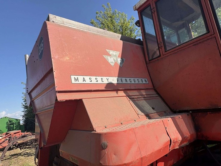 massey-ferguson-205-image-39