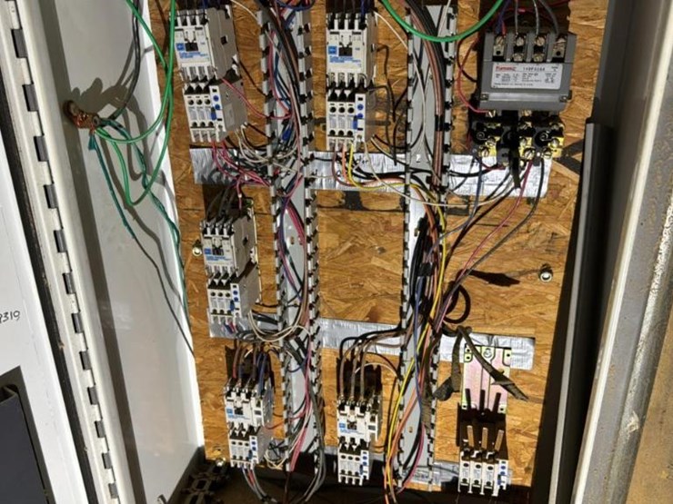 #147-•-all-electrical-boxes-on-upstairs-east-wall-image-4