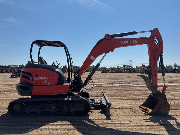 2019-kubota-kx057-4-image-5