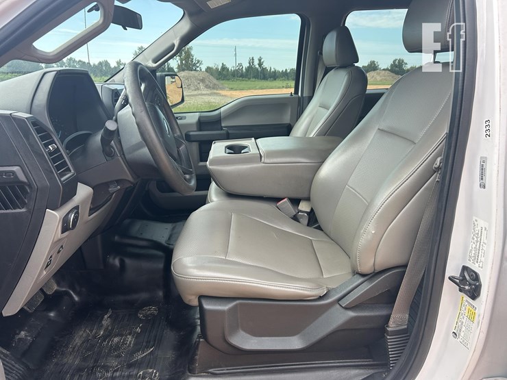 2020-ford-f150-image-24