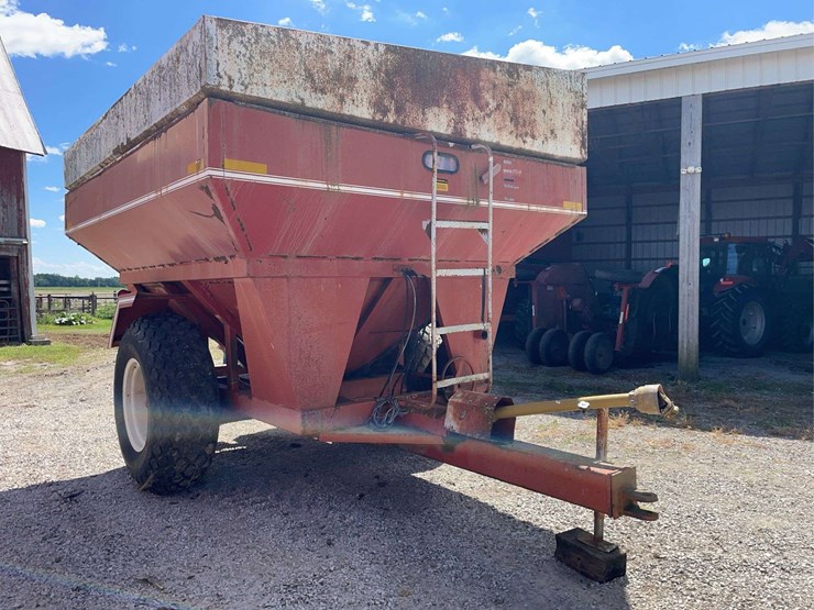 ez-flow-475w-grain-cart-image-4
